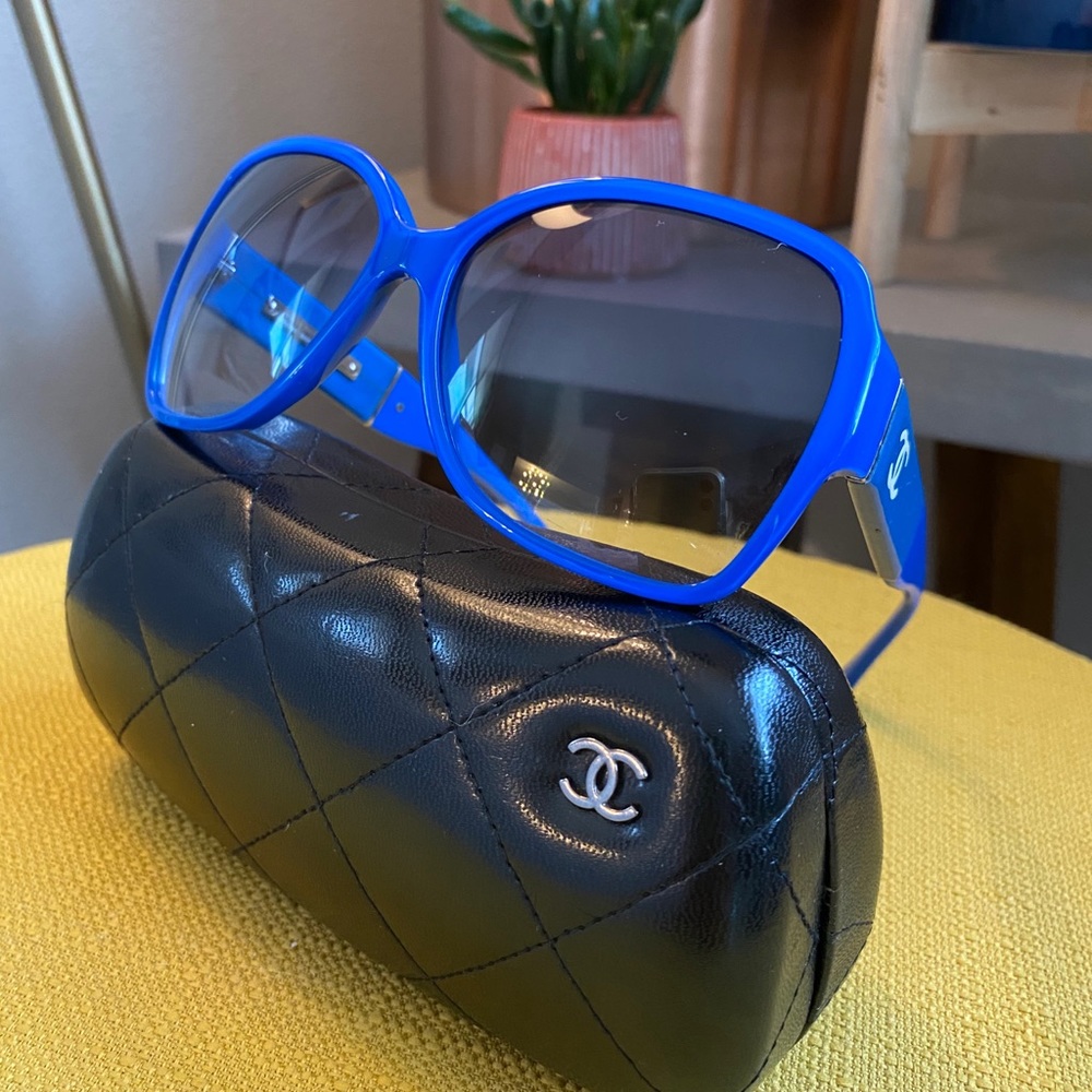 Cobalt blue authentic Chanel sunglasses